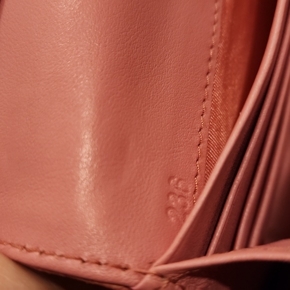 Miu Miu Wallet with Chain - Picture 12 of 12